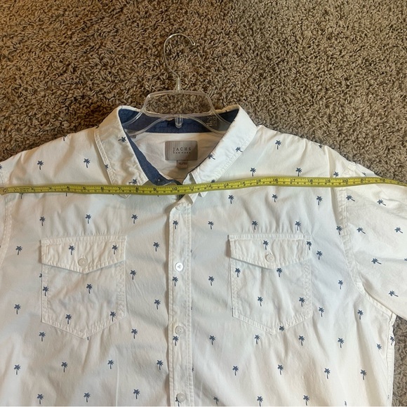 Men’s XL button up short sleeve white shirt with mini palm tree design print - Picture 9 of 12